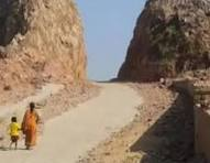 DashrathManjhiMountain2